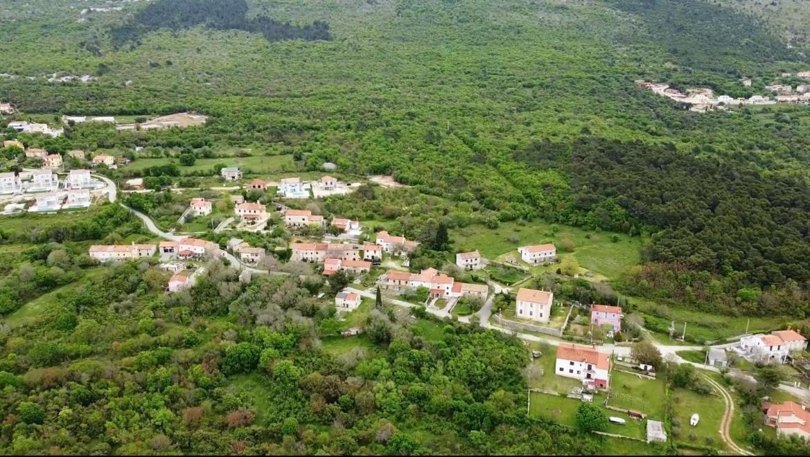 Bonvivan House Diminići Eksteriør bilde
